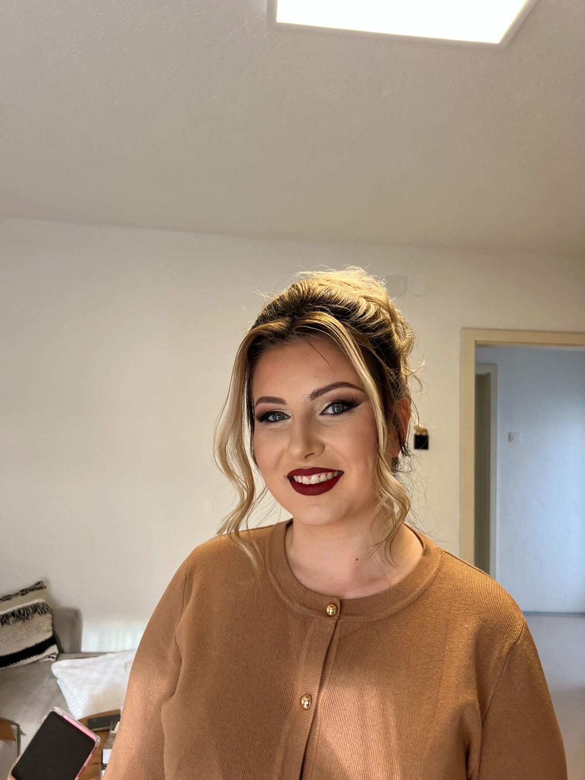 Professional face makeup look 20