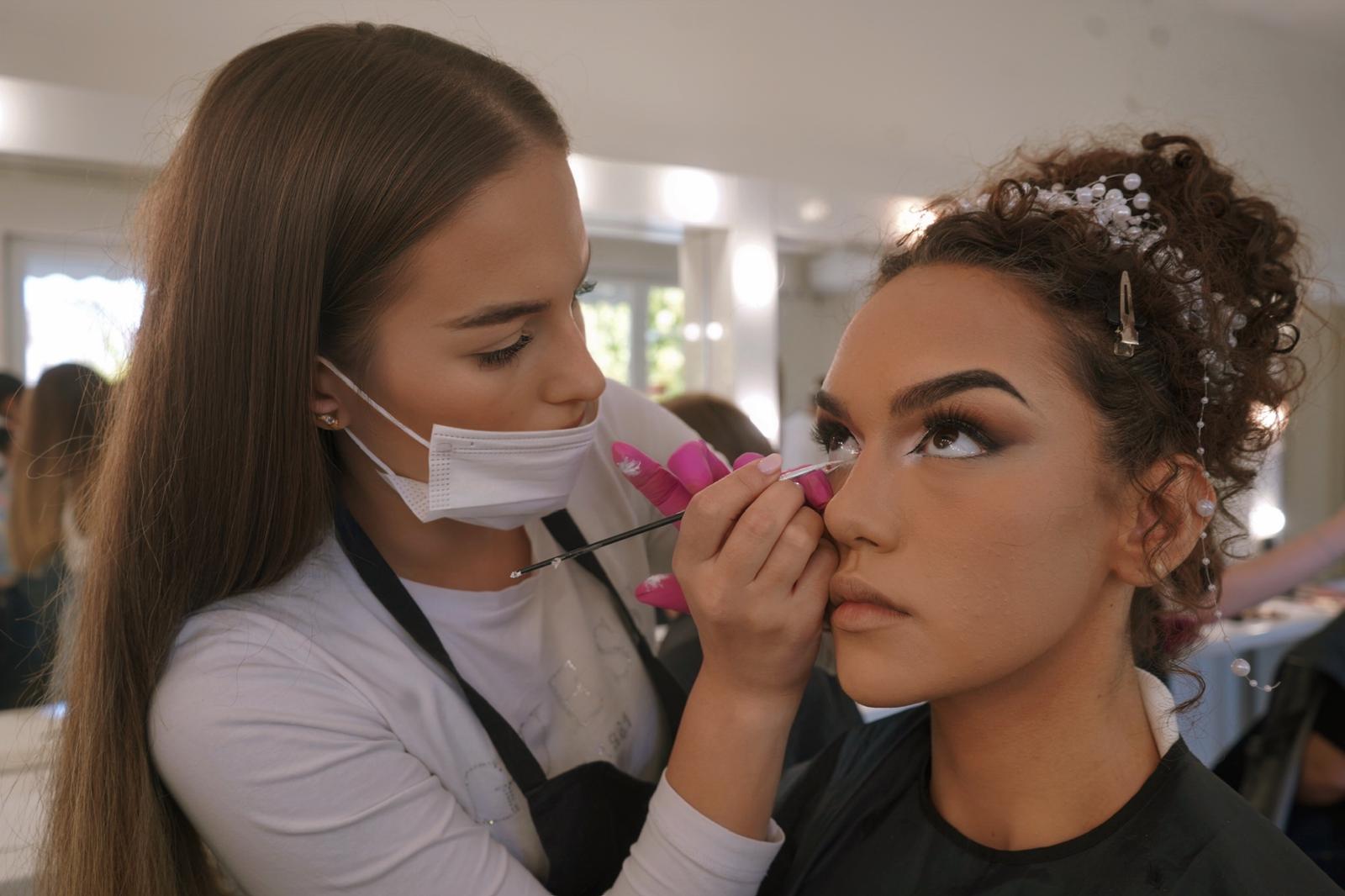 Professional face makeup look 32